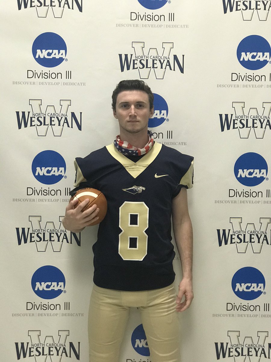 NathanFranks18's tweet photo. Thank you coaches for having me on a visit today @Coach_Filkovski @CoachBWilliams2 @CoachHGriffin https://t.co/rxA1kcNlLh