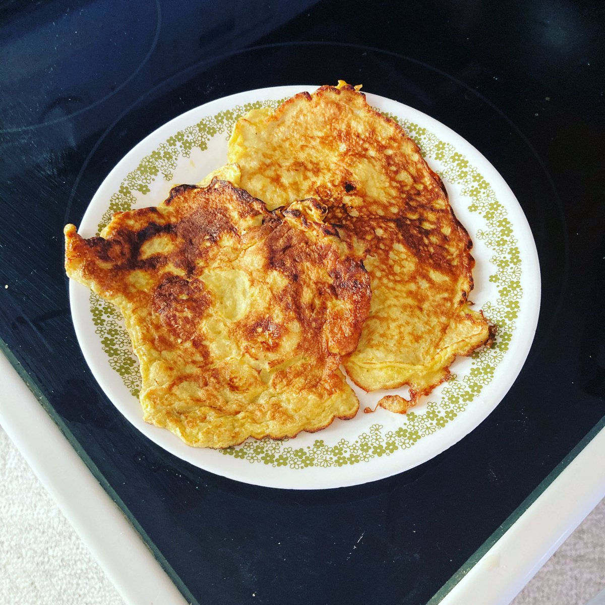 MatthewLLindsey's tweet photo. Can’t believe these are 0 point pancakes on #ww #weightwatchers! It is made with 2 eggs and an banana. #breakfast #FTW #glutenfree to! #Wow https://t.co/9dH1hPQqEL