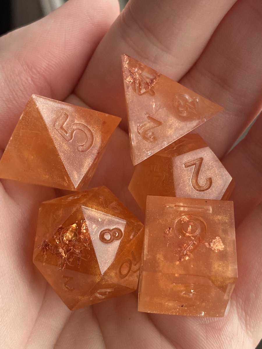 CritTradingCo's tweet photo. @n_quests Hey, Happy #Selfpromosaturday

We specialise in #handmade resin #dice, medieval coin purse style #dicebags, and monster style #diceboxes! 

We are pretty new, but our aim is to design new and interesting dice and accessories at affordable prices!

https://t.co/r0sHNNhvLR https://t.co/wlfifnTI5b