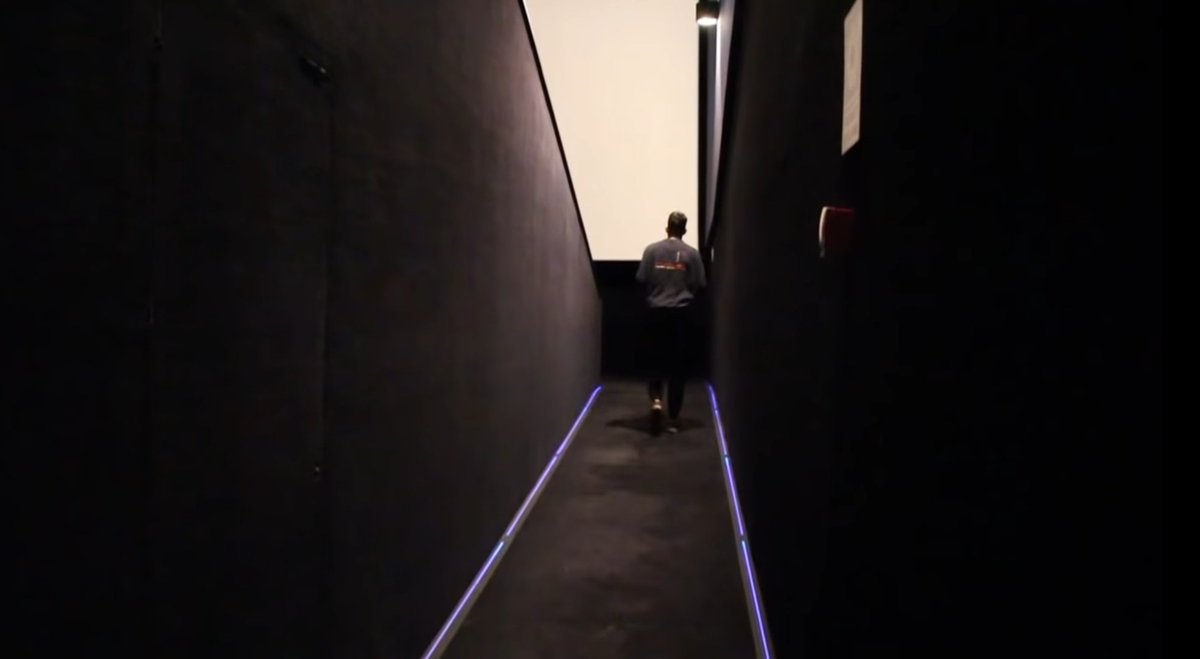 dedecc12's tweet photo. El cine, un lugar de ensueño (2019) by Diego Cano &amp; @JesAg_ https://t.co/ldRvRS6oPO