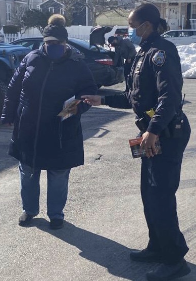 NYPD100Pct's tweet photo. Our Sector A Police Officers were out distributing pamphlets today at the local shopping center. They were informing drivers and pedestrians on #VsionZero traffic safety. WATCH for turning vehicles. Left turns are the leading cause of pedestrian related collisions. https://t.co/ok9t1Xt62q