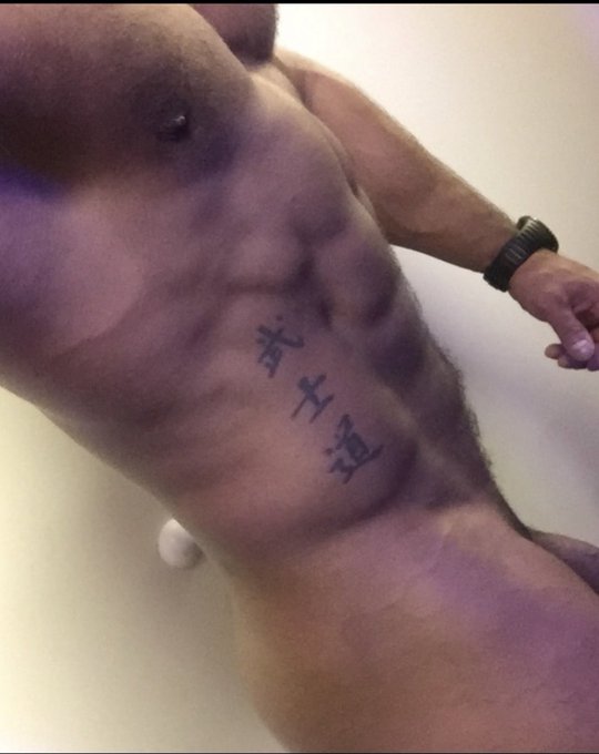 New vid! https://t.co/rzaiC9BSdq https://t.co/k1bI4I1xH4