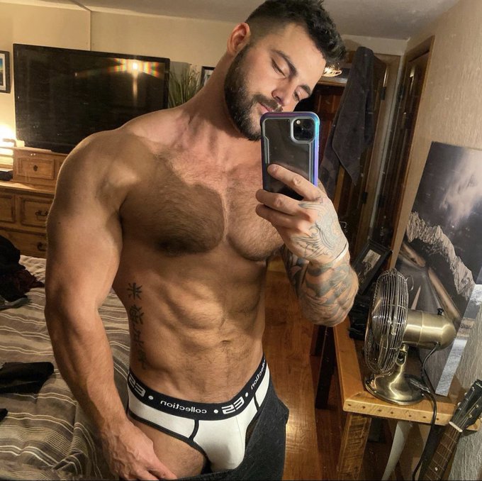 Checkout my ONLYFANS!  https://t.co/rzaiC9BSdq https://t.co/spmEbmnKDj