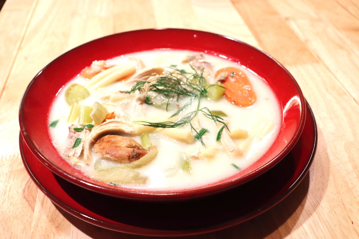 SusanOrdonaBuzz's tweet photo. Looking for an economical way to #stretchthedollar to make meals for the family, here's an easy one to make!
Filipino inspired Chicken soup! Veggies, pasta and chicken!($0.97/lb at @kroger Texas) https://t.co/IoVSDHLbMI