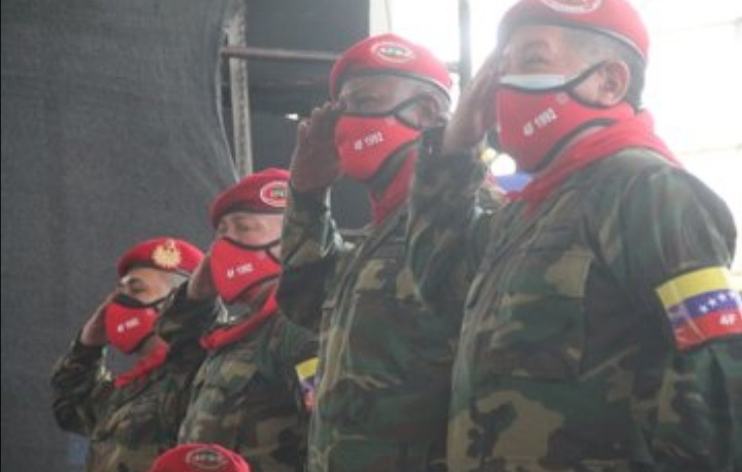 materanopsuv24's tweet photo. Acto en Conmemoración #29Años del #4Feb92 "Día de la Dignidad Nacional" despertar y la esperanza de un pueblo con nuestro Gobernador soldado 4F G/J. @RangelSilva4F G/J. @GeneralPueblo M/G. Wilmer Barrientos y M/G. Ovidio Delgado junto a patriotas Símbolo d Rebeldía Popular https://t.co/4A8oyLSzIH