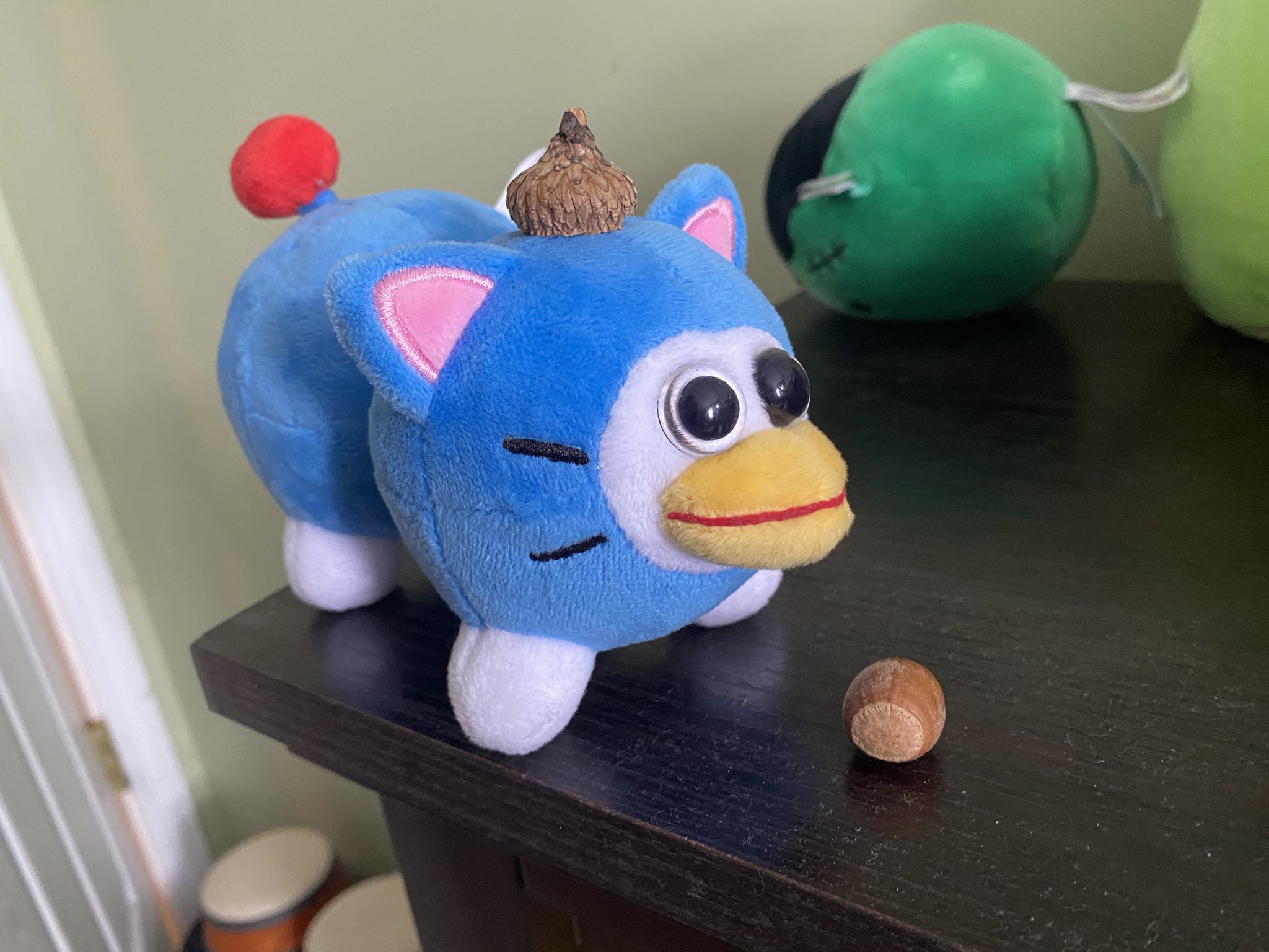 Peepy (Celebrity Blue) itemlabel