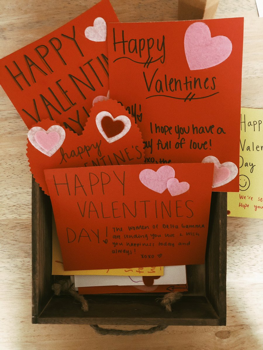 Making cards for the Veterans to help them feel a little extra love this year! Happy season of love from us to you!🤍