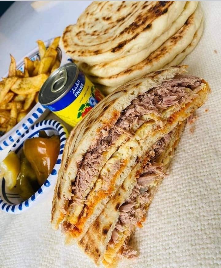 Israkhenissi1's tweet photo. Chapati >>>>> vous tous https://t.co/Vlmdmzdcy1