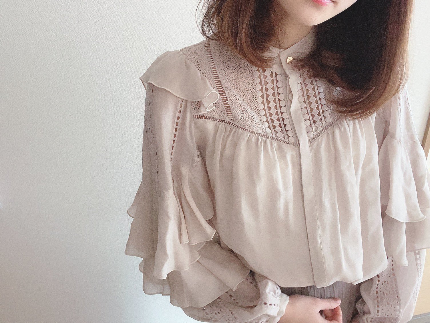 シャツ/ブラウス(長袖/七分) herlipto Puffed Sleeve Lace Blouse Herlipto Puffed Sleeve Lace Blouse ecru