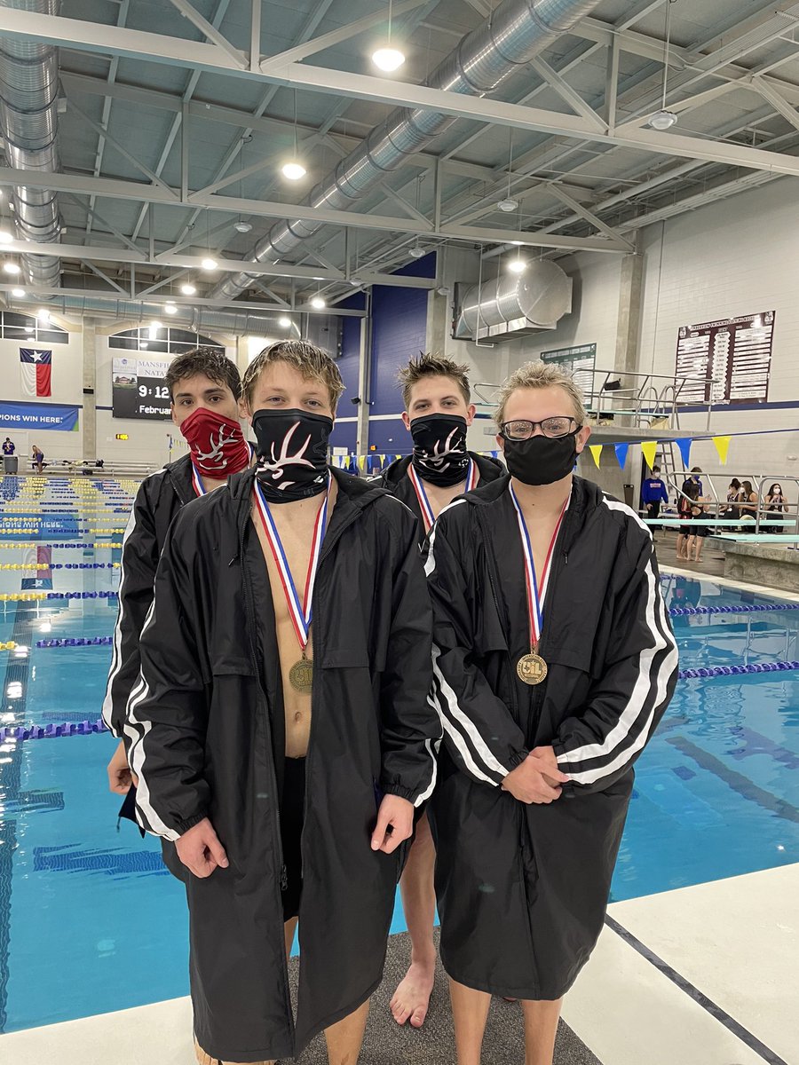 Congratulations to the boys 400 free relay on breaking the school record with a 3:26.23
Tanner Corn
Jacob Coursey
Caleb Bustillos 
Cade Bomer