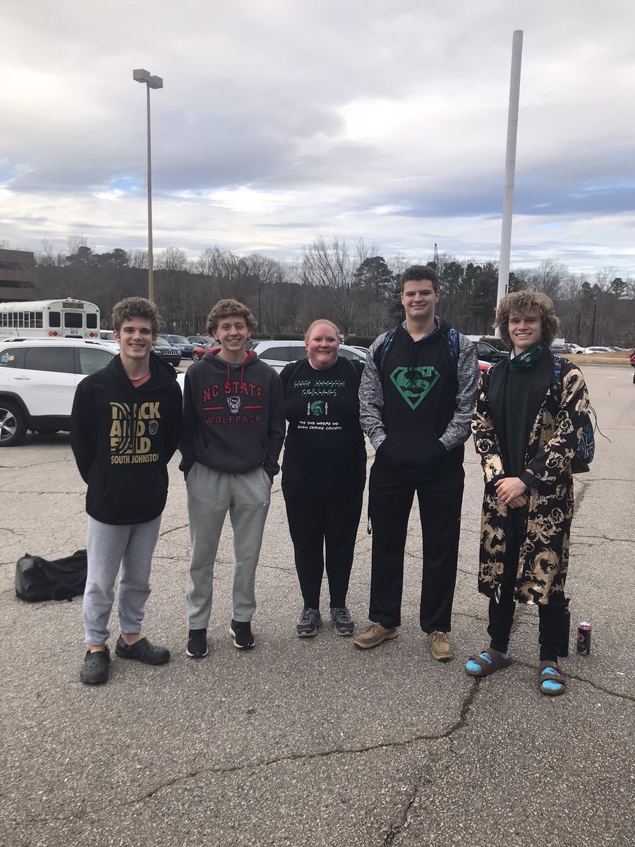 SJHS Swim Team tweet media