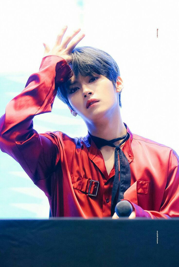 channiebanq's tweet photo. #leeknowreallyperfect
#changbinrapper
#changbinreallybestboy
#changbinrapking
#seungminbestboy #seungminreallyperfect
#seungminstayloveyou
#felixredhair #felixreallybestboy #felixblueeyes #jeonginreallyperfect #jeonginbluehair #jeonginbestmaknae
#staybestfandom #skzot8 #skzrstay https://t.co/ARa4dXi8v3