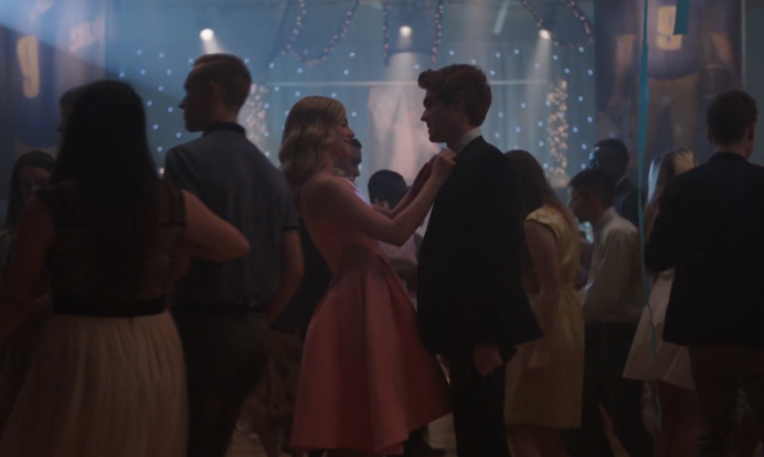 delicatesapphic's tweet photo. no thoughts just betty adjusting archie's bowtie https://t.co/sUjpmQR3k6