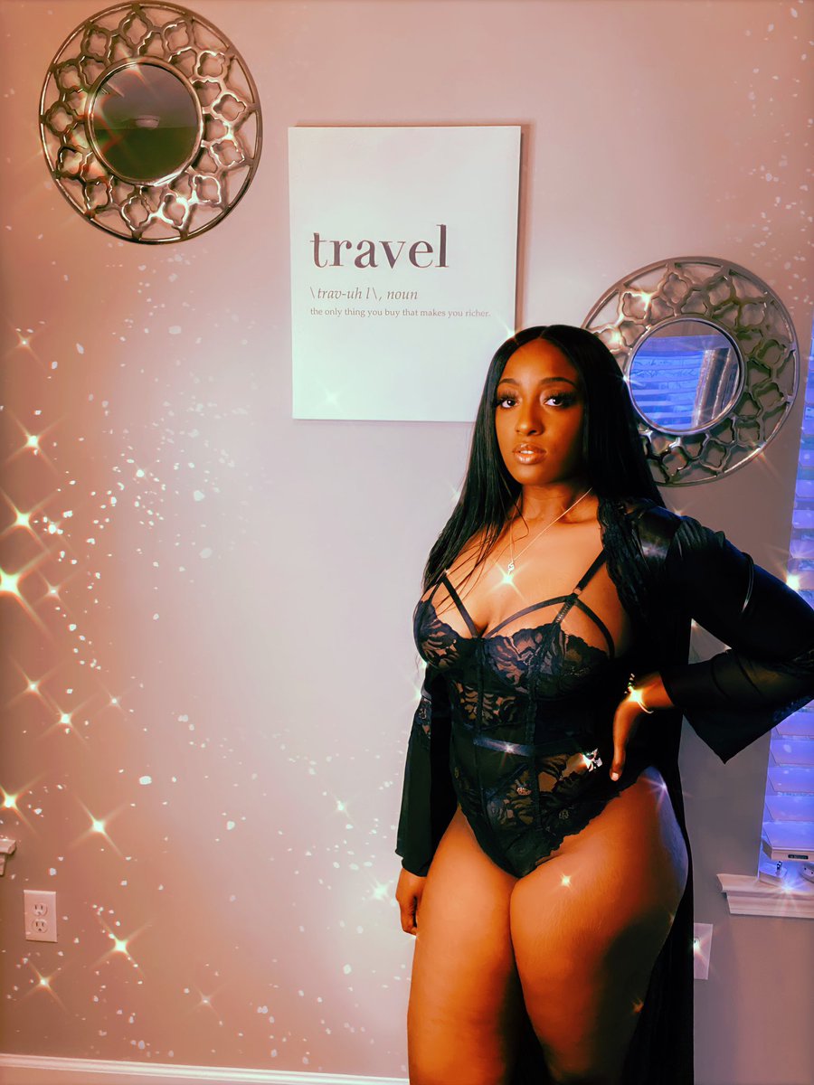 LovingTiaaaa's tweet photo. Decisions, decisions...❤️🖤 Tell us which one you’re choosing tomorrow! 

Our Body Collection will be on the site at 12pm tomorrow! Be ready 😉 https://t.co/ZlWi2FKNFE