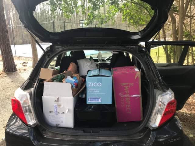 foodnotbombs919's tweet photo. Each first Saturday of every month we load up what we can and bring it to the Carrboro Really Really Free Market. 
Give what you can, take what you need. Everything is really really free. 
Because there is enough for everyone. Because a better world is possible. https://t.co/rVbRQ6MpMu