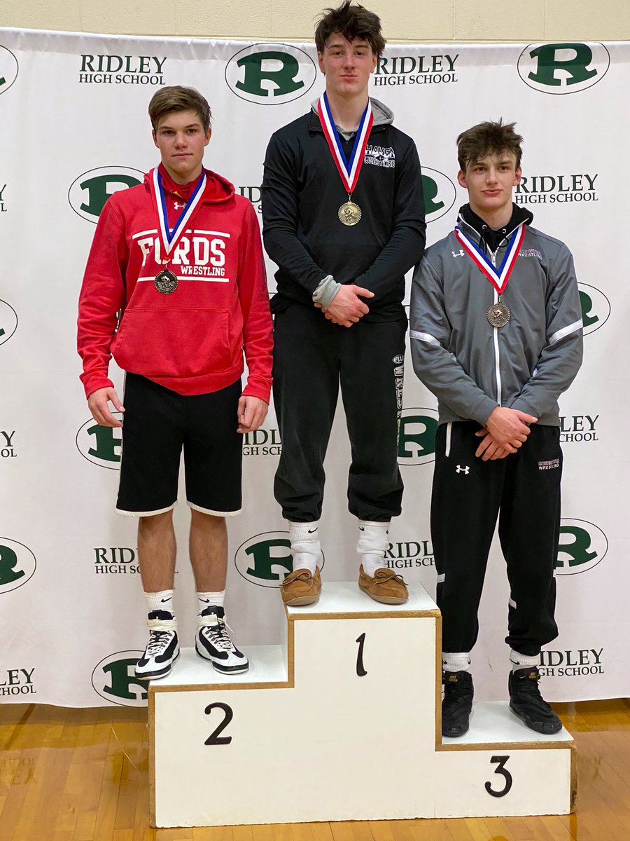 StrathHavenHS's tweet photo. Chase Barlow (152) becomes a 3x CAL Champ and 2x CAL Outstanding Wrestler!! 

#HavenProud https://t.co/hqjRaaDqD8
