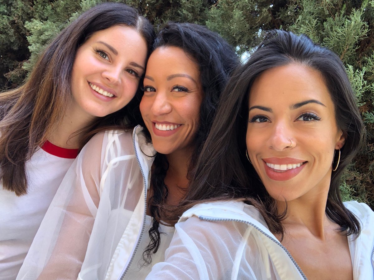 Mariners Apartment Complex / Venice Bitch / Bartender/ Happiness is a butterfly