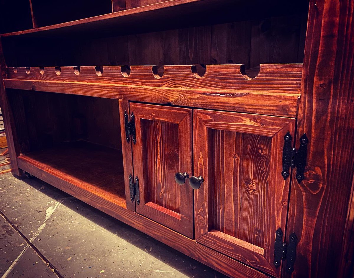 CustoMizedWood's tweet photo. Just added some doors to this beauty. Just a few finishing touches left and will be ready to deliver! ๐คฉ
#woodworking #custommade #winebar #custommadedoors #woodcreations #partytime #winebarcart #winetime #pourmeanother #customizedfrommizetoyours๐ท https://t.co/cnELLk4FNe