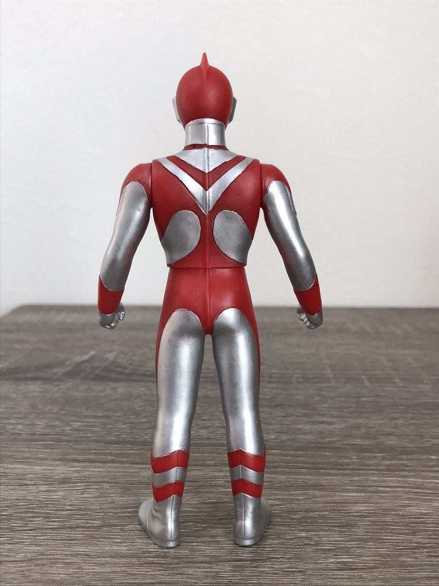 ウルドラマン EtlW6LMVEAEOtbg.jpg