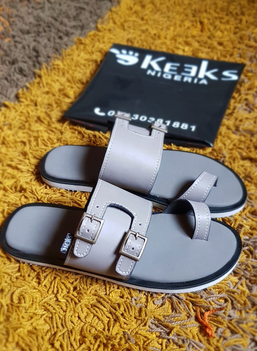 NgKeeks's tweet photo. Slides  made just for you with the best quality leather 
Unisex 
Price Female: 5000
           Male:  7500 https://t.co/bP1wsrcg3z