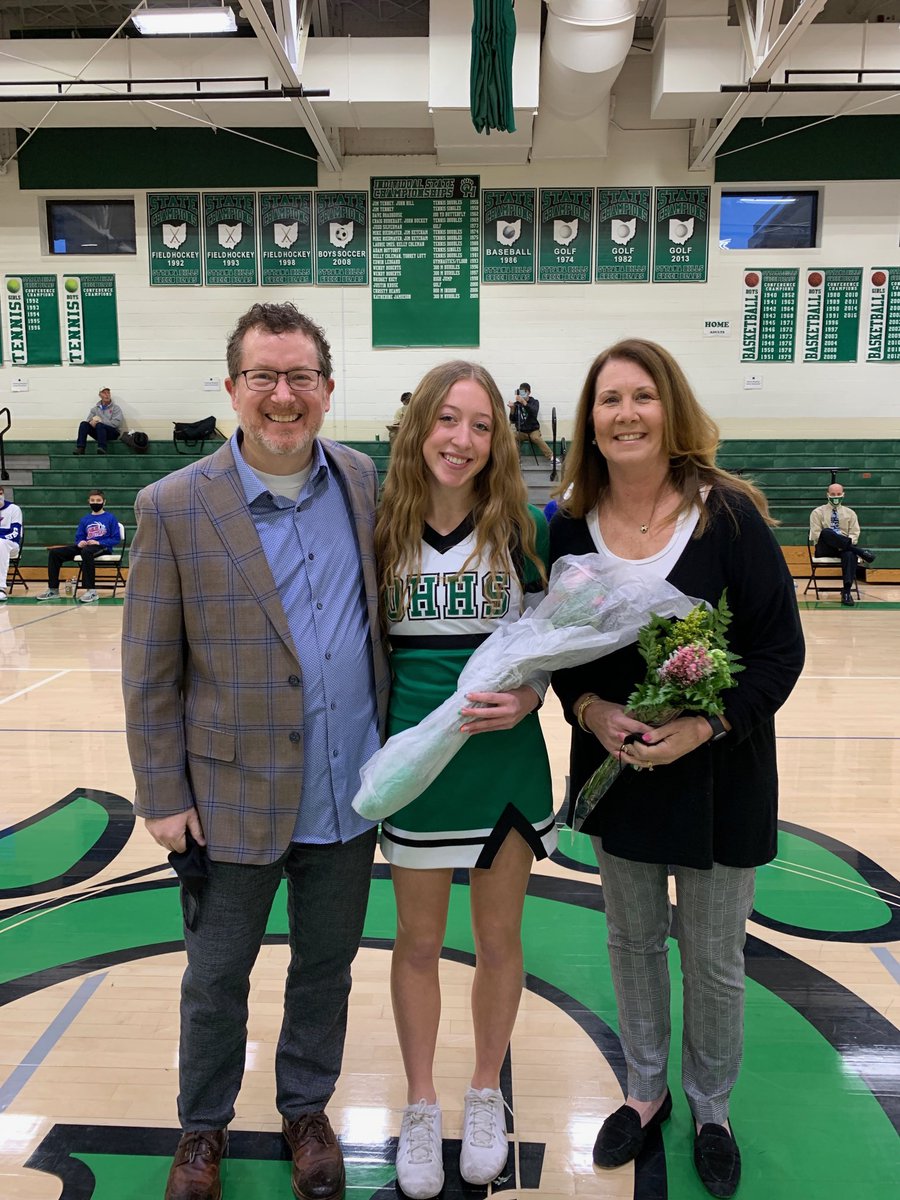 GreenBearSports's tweet photo. Celebrating senior night. Thanks to our seniors for a wonderful four years. *masks off for one photo https://t.co/KsggkW8uo0