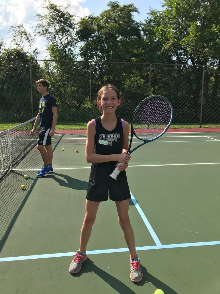 MGS Student Spotlight: Lucy Stanislaw

Lucy is like an older figure around the clinic.
All the other students know that she means business, no messing around.

#murrysville
#franklinregional
#inclusivetennis
#pgh
#specialneedsawareness