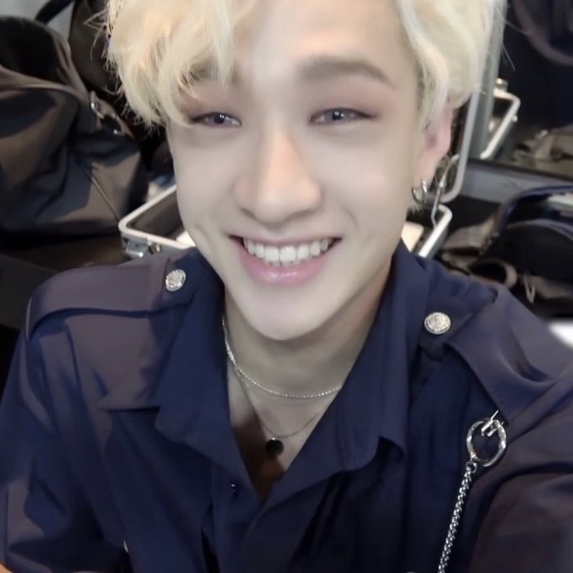 photo sequences of bang chan smiling: a thread