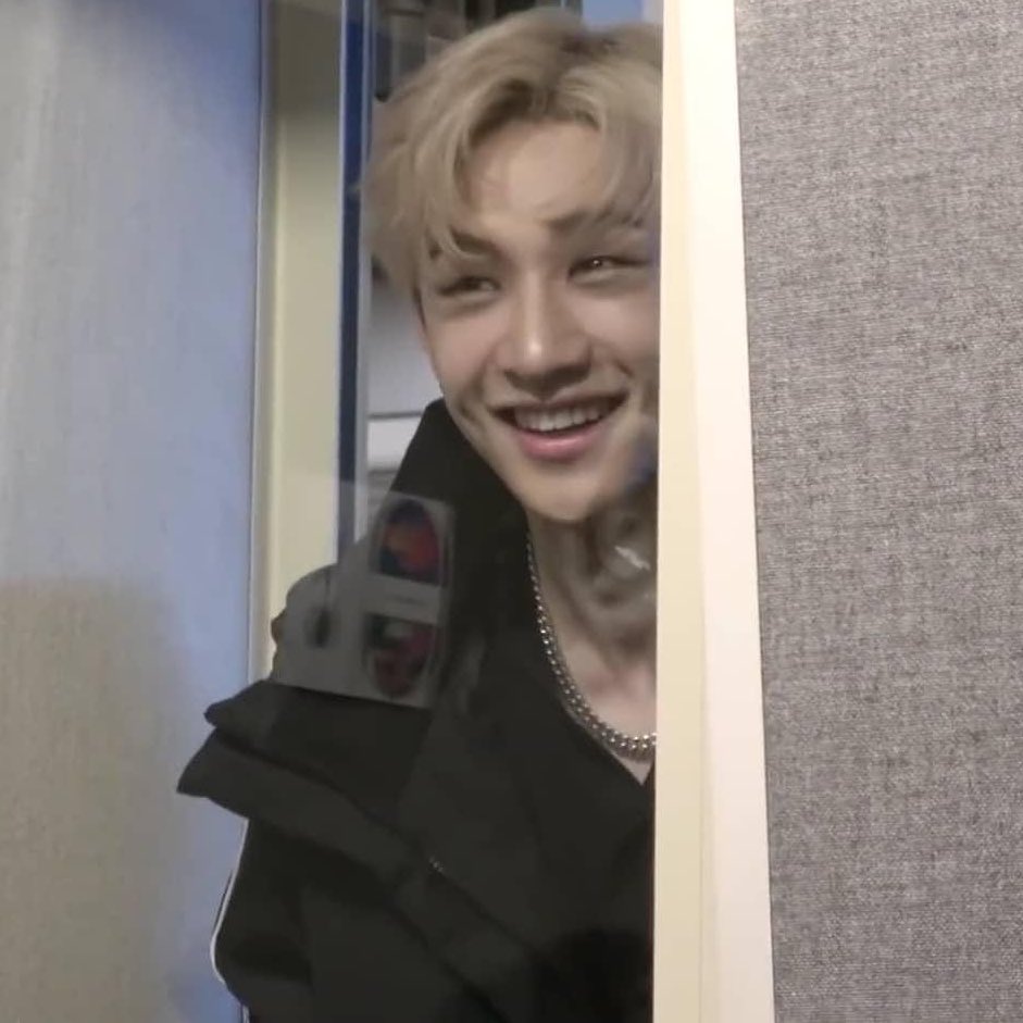 photo sequences of bang chan smiling: a thread