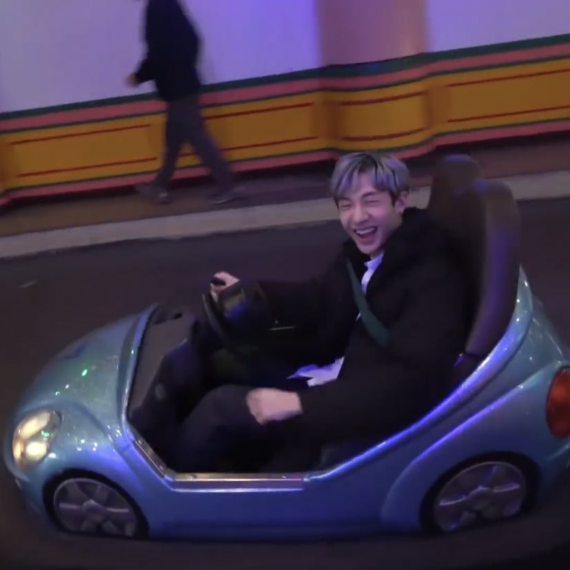 photo sequences of bang chan smiling: a thread