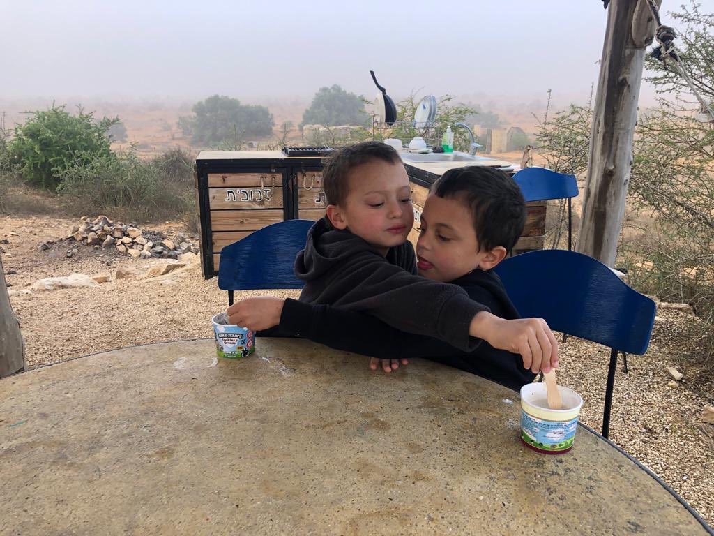 iicfbd's tweet photo. From Tel Aviv: https://t.co/WFmccTIDv7