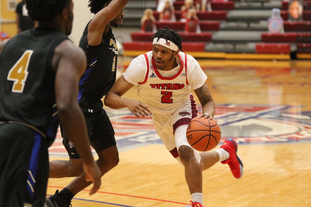 Hoops4Richard's tweet image. Detroit Mercy Guard Kyle LeGreair (Cass Tech) solid action against Purdue Fort Wayne at Calihan Hall.  @DetroitMBB @Youngdvs13 @tech_cass @PlaymakerHoops
