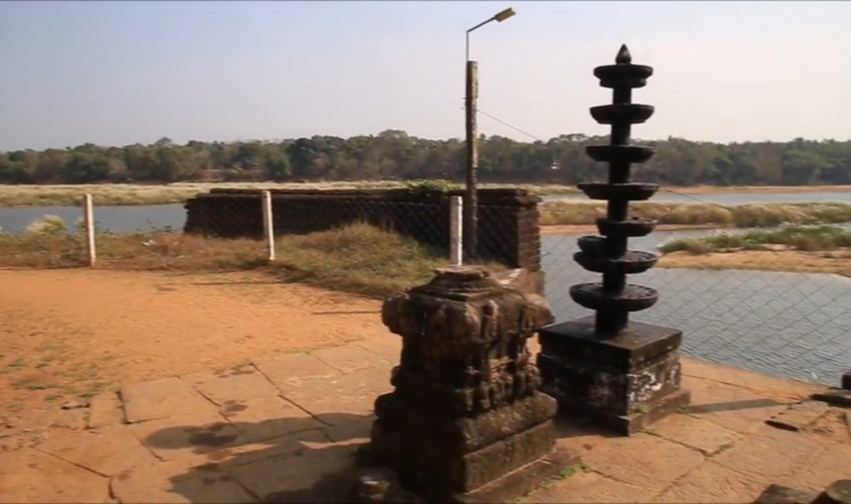 Story of Shiva Lingam says that, Paramashiva gave darshan to a sage who came back from Kashi. He found a Shivalinga near this place and thus Prathishta was done by Parashurama. Temple is situated on the banks of River Bharathapuzha.