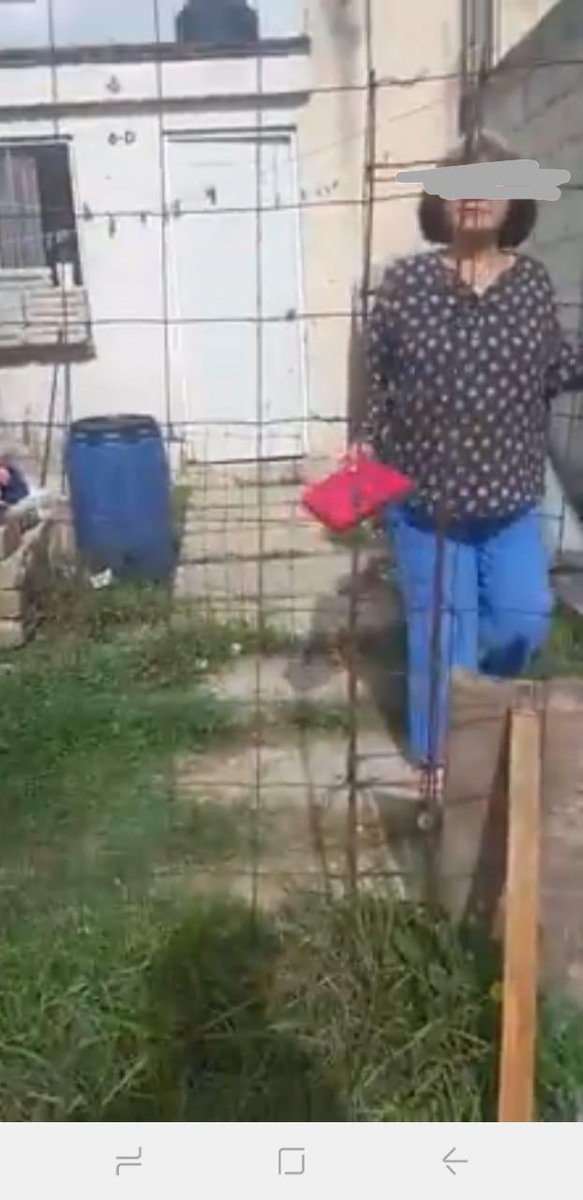 HELA_MORE's tweet photo. 🔴URGE AYUDA🔴 Exigimos a las autoridades de #Puebla actuar en contra de esta persona que lucra y extorsiona con los animales. Pide apoyo económico y si no lo recibe ¡HACE LLAMADAS TELEFÓNICAS TORTURANDO A LOS ANIMALES!, ha desaparecido a varios desde 2018. https://t.co/YNtZi0eu5A