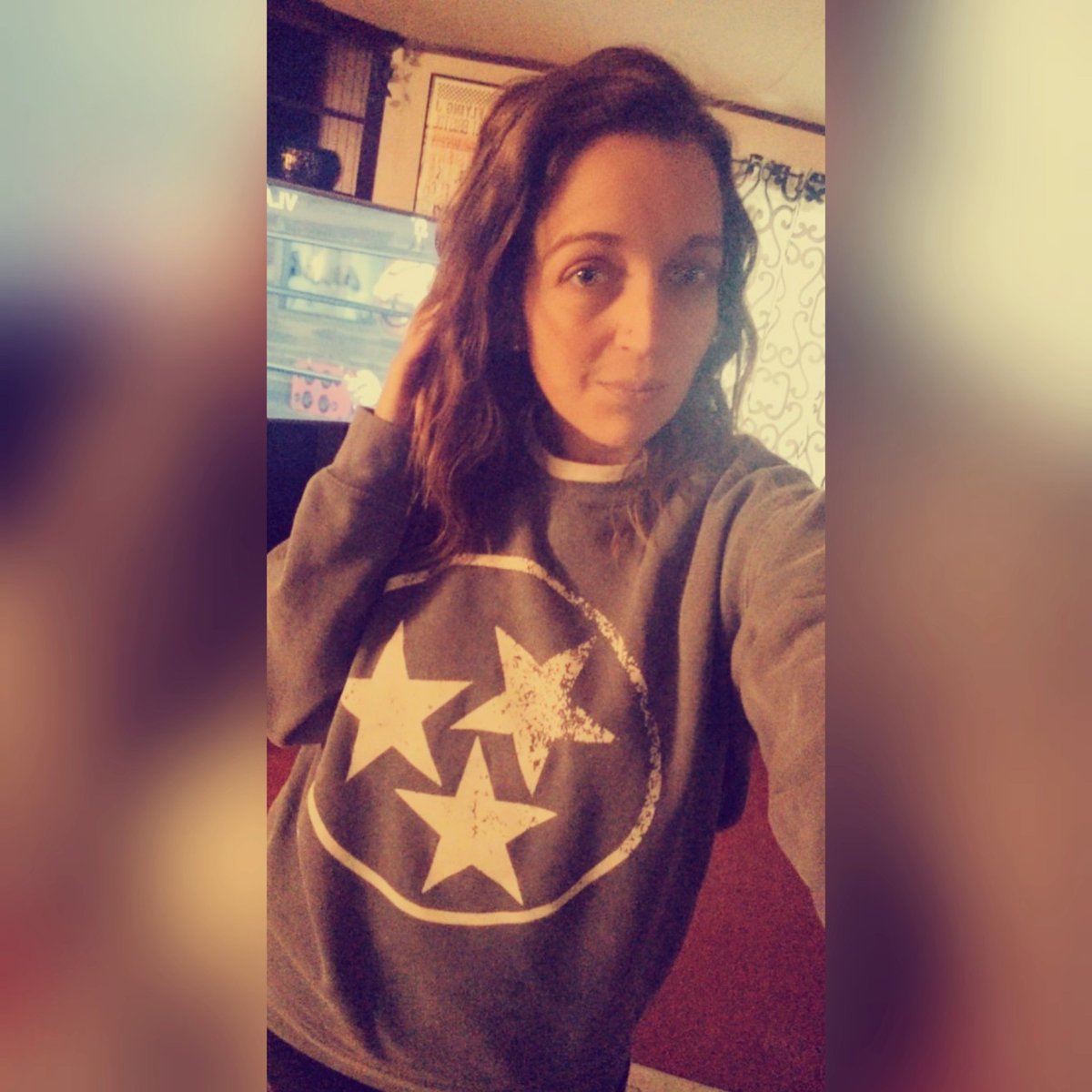 You can never go wrong with a tri-star sweatshirt 💙 ☺️ 💙 @givehersix #sweatshirtseason