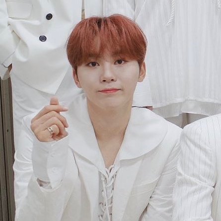 seungkwan with red hair; a thread