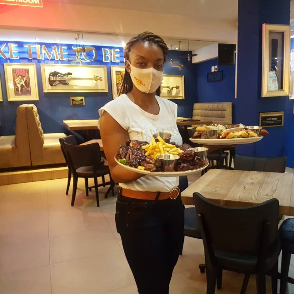 HRCCapeTown's tweet photo. When all you can do is, fill up your plate and relax 🍽️
#campsbay #chilled #pholasundays #drinks #eats #allisone #everyday #taketimetobekind #thingstodo #familytime #everydaytreats #hardrockcafecapetown #february #wheretoeatincapetown #ribs #smokehouse #combo #bbqthoughts https://t.co/ZxJ1XprUNR