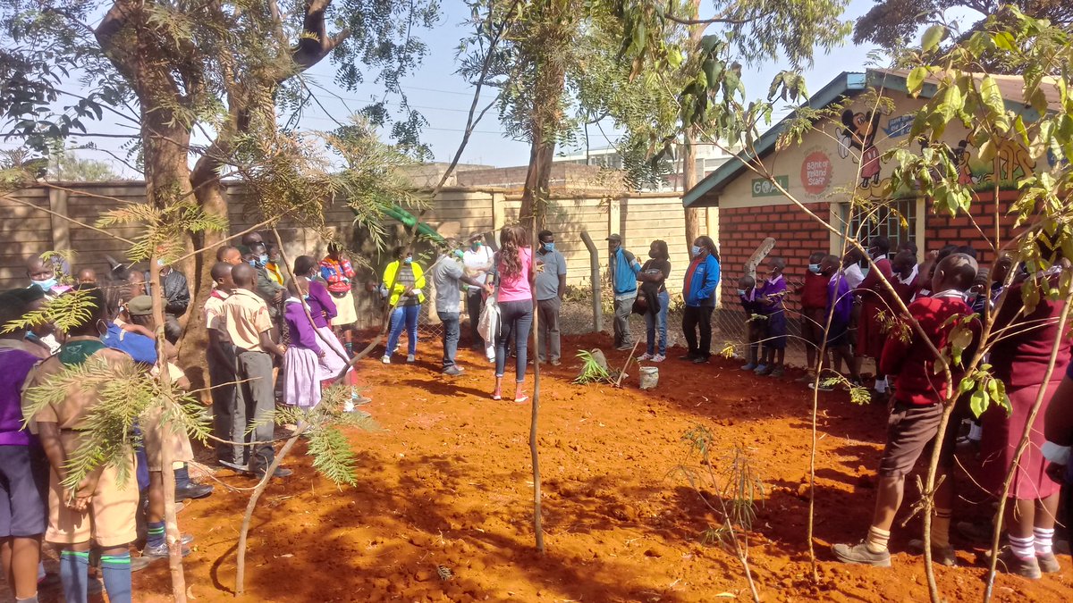 RaisersHope's tweet photo. Thanks @CathClimateMvmt for joining us yesterday in creating a safer clean future for our kids in Korogocho as part of #FutureYetu project.@a1chrisjc @onyangodaniels @princepapa1 @EcologicalJust2 https://t.co/bPqF3wfnwx