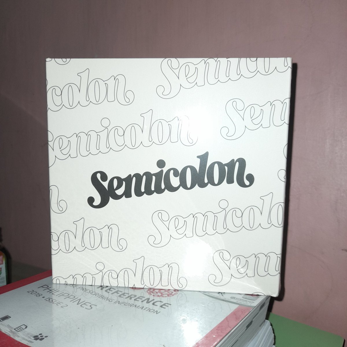 woozicillin's tweet photo. It's time! Ito na 'yung totoong it's time 😭 #AjuThanks @ajucart ! I did not expect na all inclusions po yung sakop ng pooling I thought photocards lang kaya thank you po 😭 My semicolon came home safely and it was definitely worth all the wait ❤ wooahae~ https://t.co/SFRLgk2fth