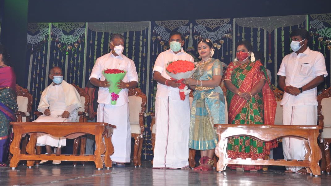 Vijayabaskarofl's tweet photo. I thank Hon’ble @CMOTamilNadu , Hon’ble Dy CM, @OfficeOfOPS Hon’ble @DrTamilisaiGuv, Hon’ble Ministers, Isaignani Ilayaraja, and all the dignitaries who graced the Bharathanatyam Arangetram of my daughter Rithanya with their presence, felicitation &amp; blessings last evening. https://t.co/ENTSj25z8a
