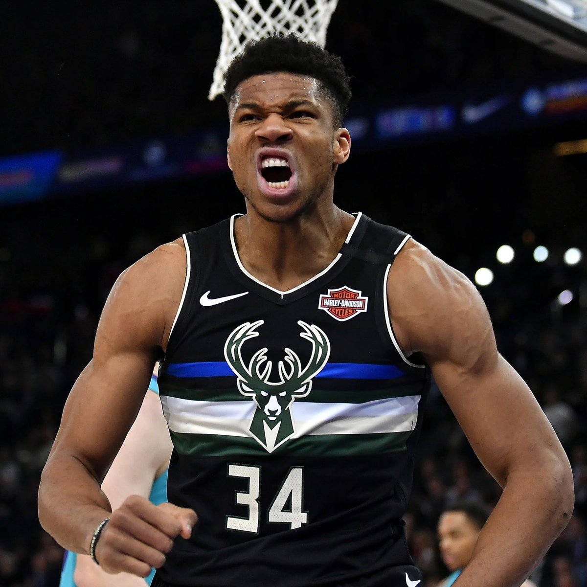 nathanmarzion's tweet photo. The state of Wisconsin now has 2 current MVPs. https://t.co/GxbdlN38TD
