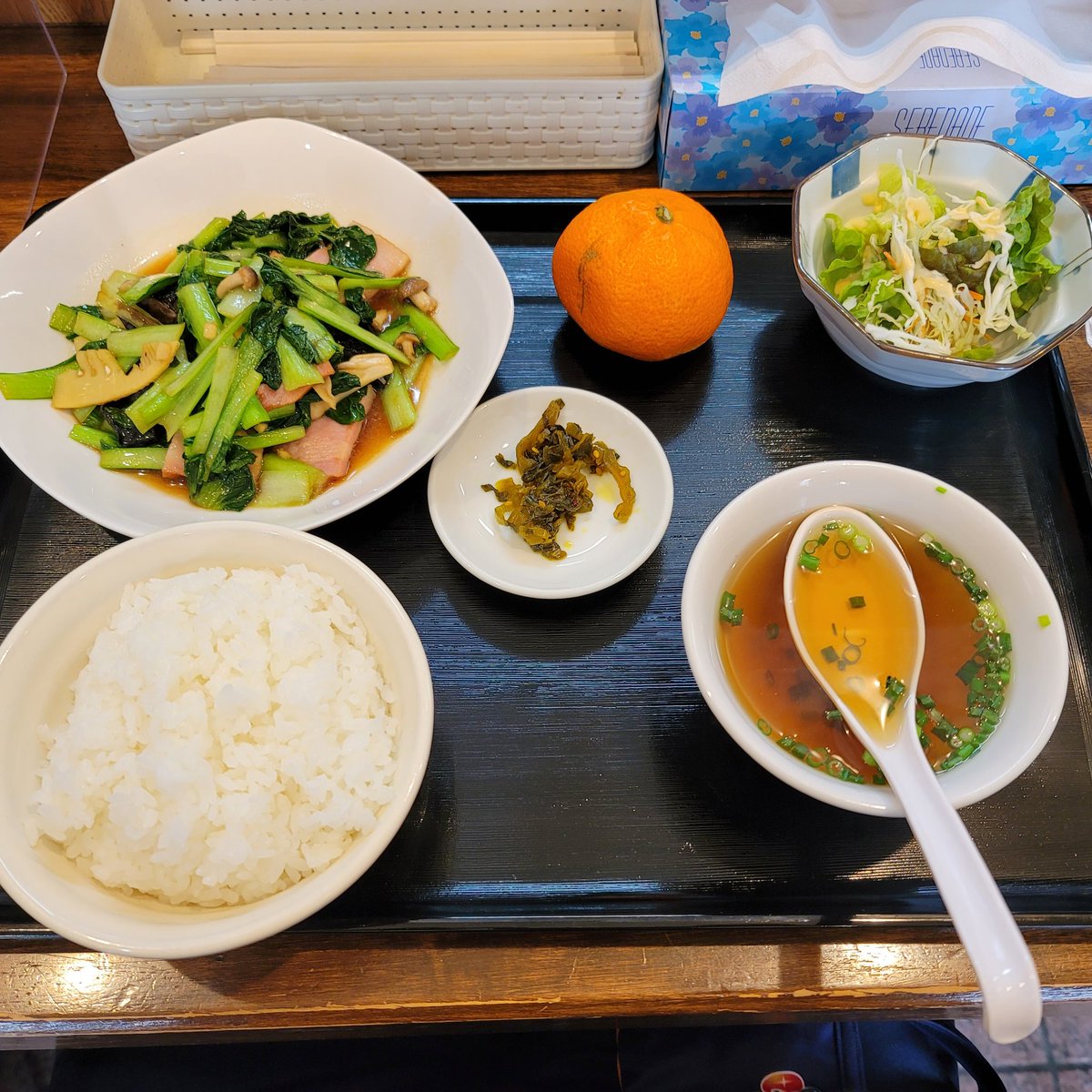 onmitsu_runout's tweet image. 橙宴ランチどちらのカメラがおいしそうか選手権 全景編
#GalaxyNote20Ultra5G #minote10pro