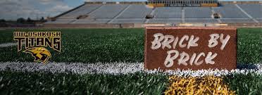 DougieBurson's tweet photo. Excited and blessed to announce my commitment to the University of Wisconsin-Oshkosh! Thank you so much to everyone who has helped along the way! @CoachDanMcGuire @sschumacher8 @KCNpreps @PrepRedzoneIL @DeepDishFB @EDGYTIM @UWOshkoshTitans https://t.co/2dmXrGsSyE
