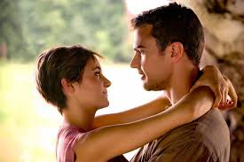 Since Shailene Woodley apparently just got engaged 2 Aaron Rodgers, it feels like a good time 2 post some gifs/pics of her & her Divergent costar (& my mancrush) Theo James. And since Theo's in  #Sanditon & someone needs 2  #SaveSanditon, I'm using those hashtags!  #SanditonPBS