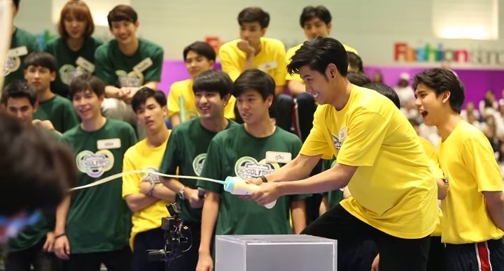 .............           Ang salarin