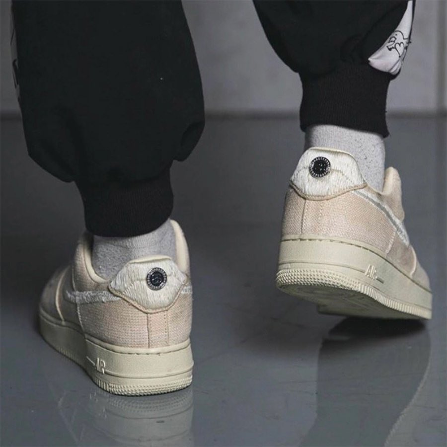 Watch_Walker_JP's tweet photo. STUSSY × NIKE AIR FORCE 1 LOW 'FOSSIL' - https://t.co/ZGCOxFQqU8 https://t.co/qc1NaCuwLj