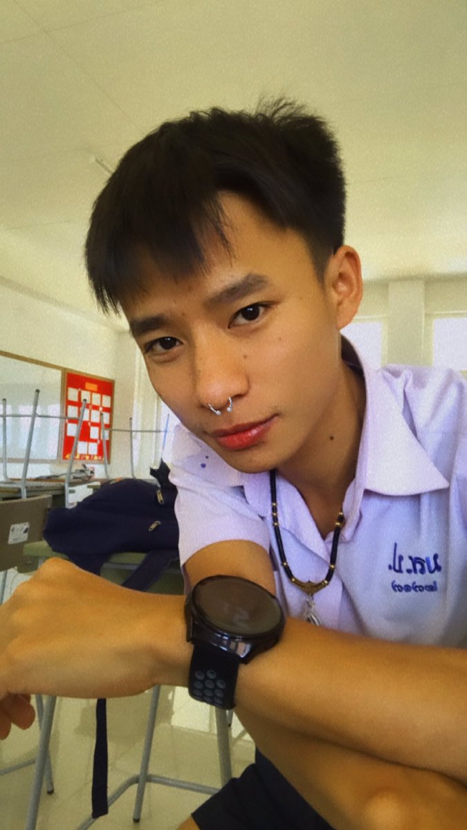 m_targeeee's tweet photo. เด็กก็มัธยมป่าวพี่😆 https://t.co/YJnAzui2Py