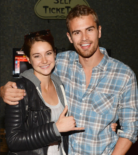 Since Shailene Woodley apparently just got engaged 2 Aaron Rodgers, it feels like a good time 2 post some gifs/pics of her & her Divergent costar (& my mancrush) Theo James. And since Theo's in  #Sanditon & someone needs 2  #SaveSanditon, I'm using those hashtags!  #SanditonPBS