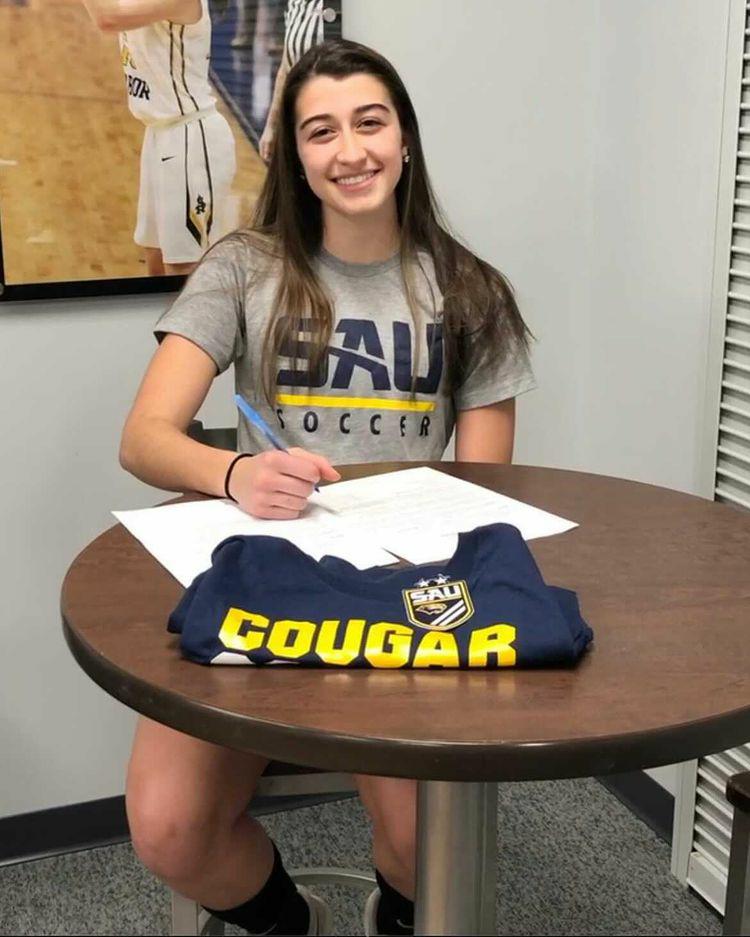 wearesoccer_mi's tweet photo. #MIWSocCommit #ClassOf2021
Malina Marshall
Defender/Forward
H.S. Team: @salemGsoccer
Committed to @SAUCougarsWSOC https://t.co/FEZf8n8wMv