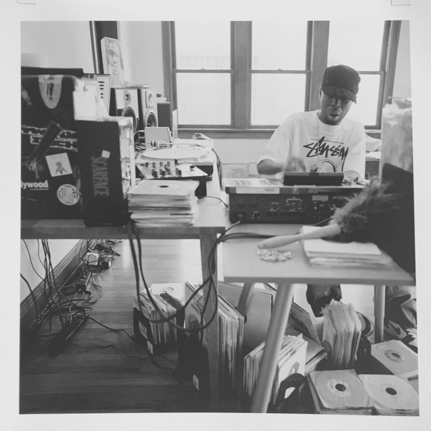 29 of 31 tracks Donuts were completed while hospitalized. Friends & family would bring him albums and he used just a record player & sampler to record the tracks.