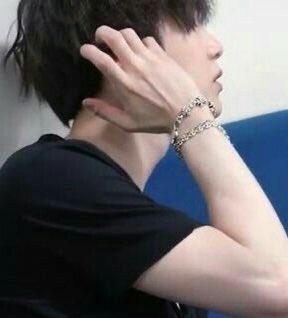 aesthetically pleasing jewelry: a satisfying thread 